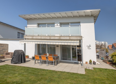 Lyss - Einfamilienhaus mit Carport